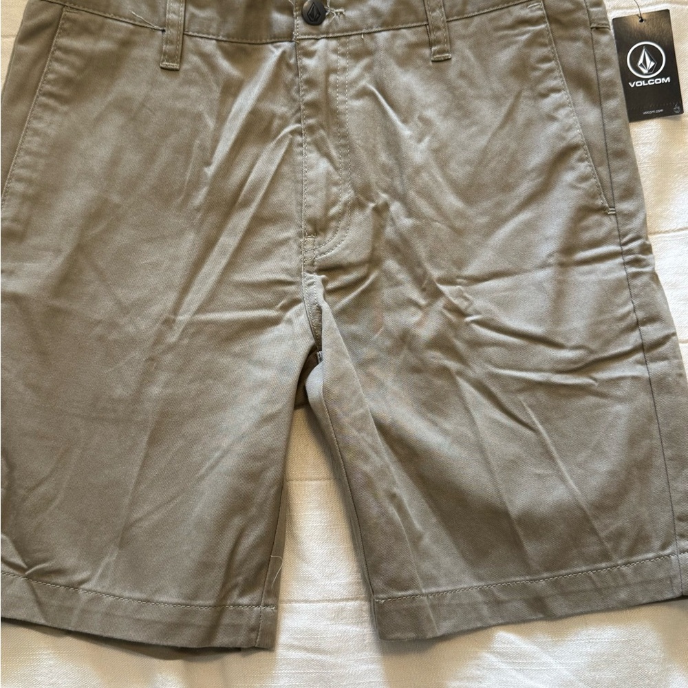 Volcom Men’s Tan Flat Front Shorts